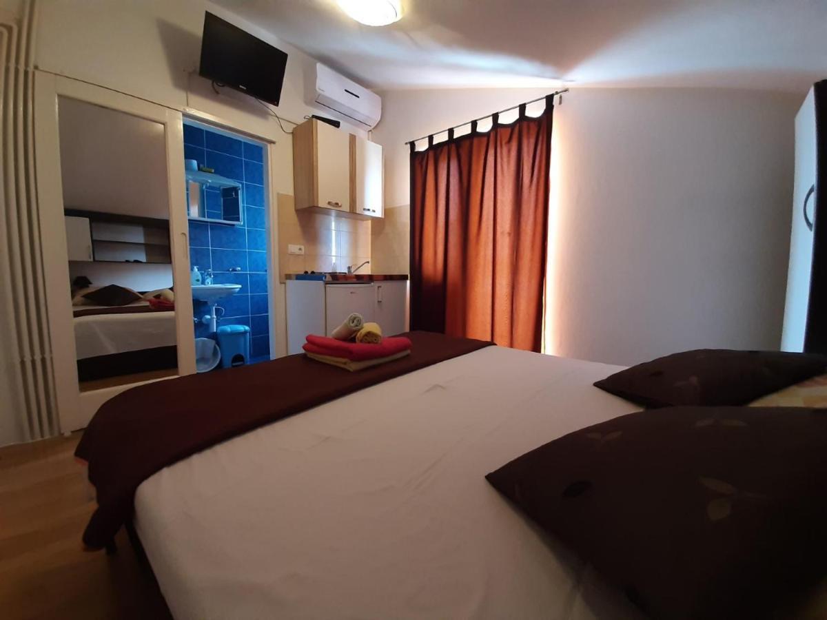 Apartments & Rooms Milena Vodice Extérieur photo