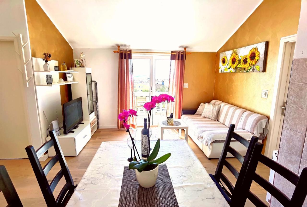 Apartments & Rooms Milena Vodice Extérieur photo