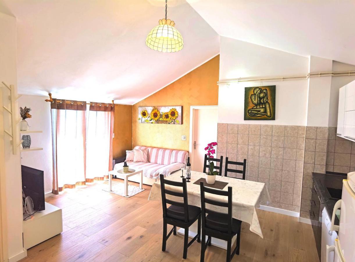 Apartments & Rooms Milena Vodice Extérieur photo