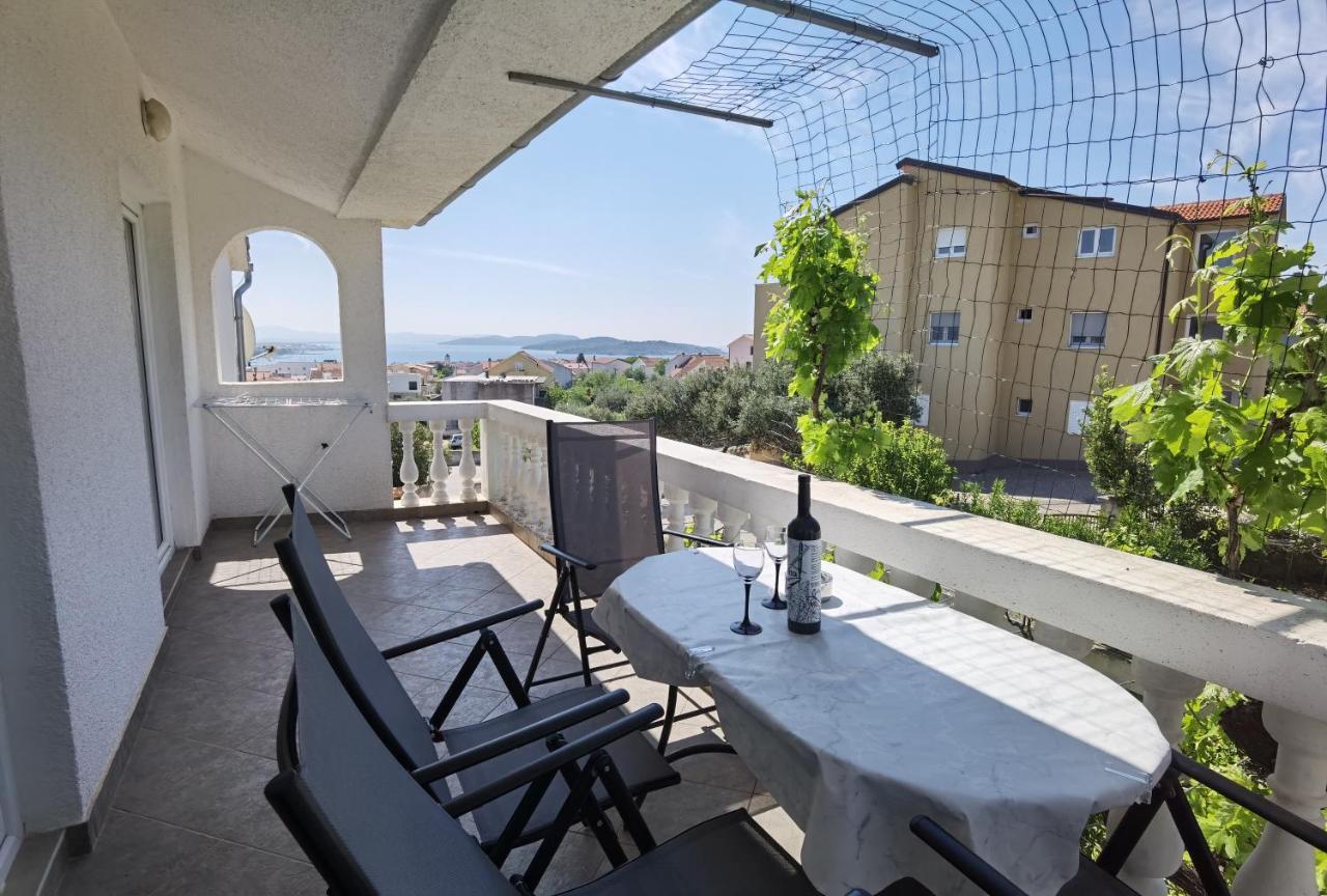 Apartments & Rooms Milena Vodice Extérieur photo