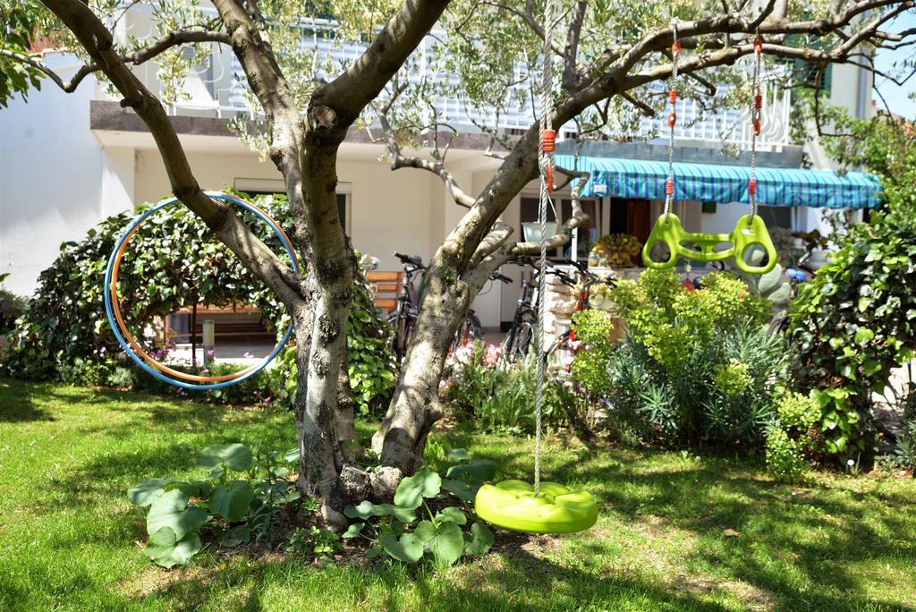 Apartments & Rooms Milena Vodice Extérieur photo